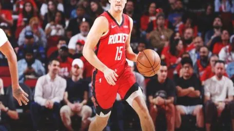 “曼联上赛季射门困境仅次法甲，中场引援亟待加速”